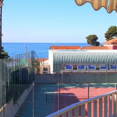 Seapaulhouse Feriehus Santo Stefano al Mare